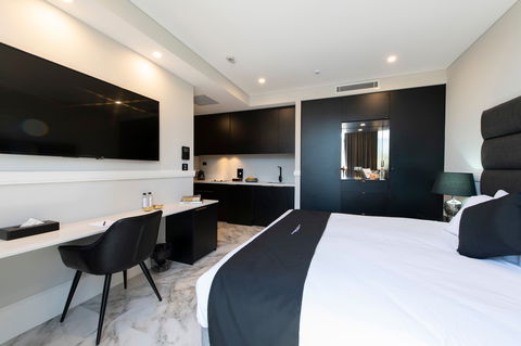 Holiday Inn Stes Parramatta Mar - Tourism Canberra 10