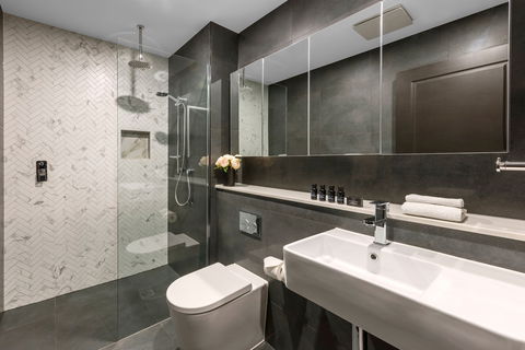 Holiday Inn Stes Parramatta Mar - Tourism Canberra 11