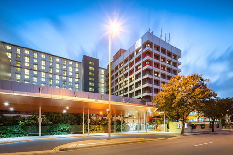 H On Smith Hotel - Tourism Canberra 0