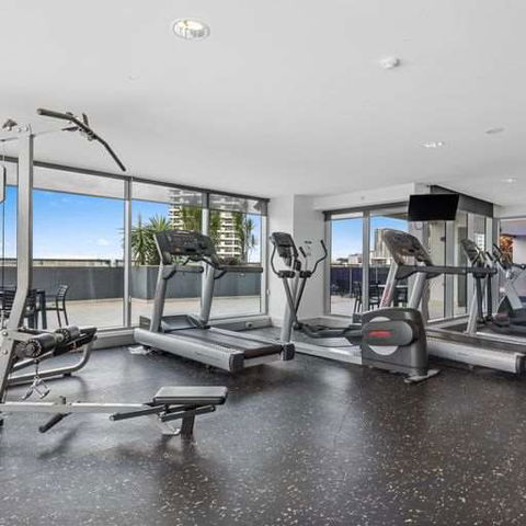 H On Mitchell Apartment Hotel - Tourism Canberra 12