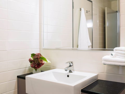Novotel Darwin Airport Hotel - Tourism Canberra 1