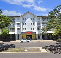 Metro Advance Apartments  Hotel - Tourism Canberra