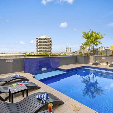 H On Mitchell Apartment Hotel - Tourism Canberra 5