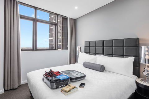 Meriton Suites Church Street, Parramatta - Tourism Canberra 9