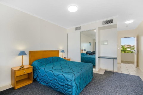 Madison Ocean Breeze - Tourism Canberra 1