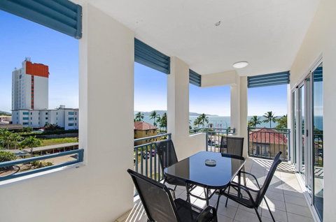 Madison Ocean Breeze - Tourism Canberra 2