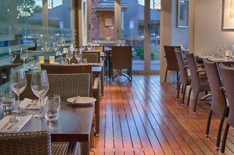 Mantra Pavilion Hotel Wagga Wagga - Tourism Canberra 1