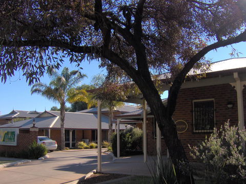 Quest Yelverton Kalgoorlie - Tourism Canberra 1