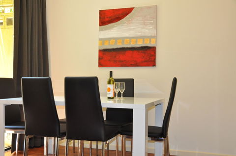 RNR Apartments, Adelaide - Tourism Canberra 2
