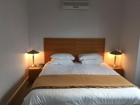Beachside Apartments - Tourism Canberra 0