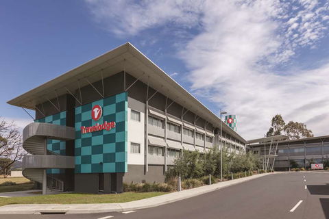 Travelodge Hobart Airport - Tourism Canberra 1