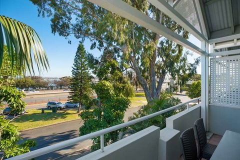 Broadwater Resort Apartments - Tourism Canberra 2