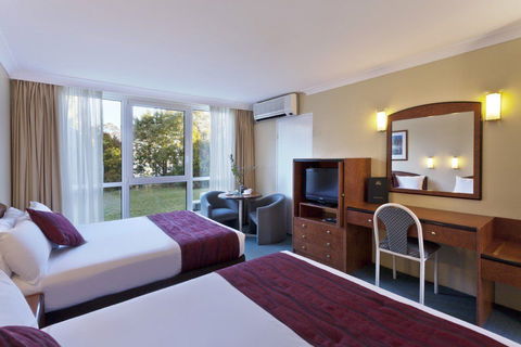 Alpine Motor Inn - Tourism Canberra 2