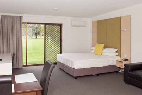 Comfort Inn & Suites Riverland - Tourism Canberra 1