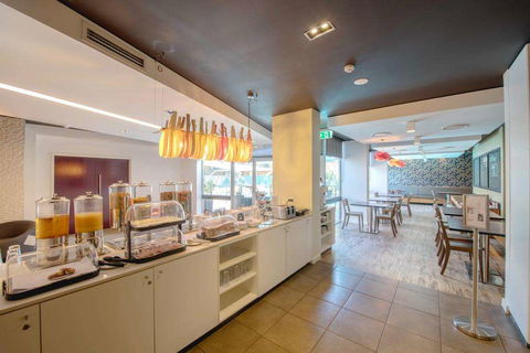 Royal Pacific Hotel - Tourism Canberra 1