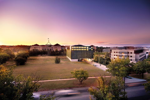 Little National Hotel - Tourism Canberra 0