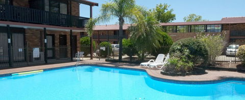 Maclin Lodge - Tourism Canberra 1