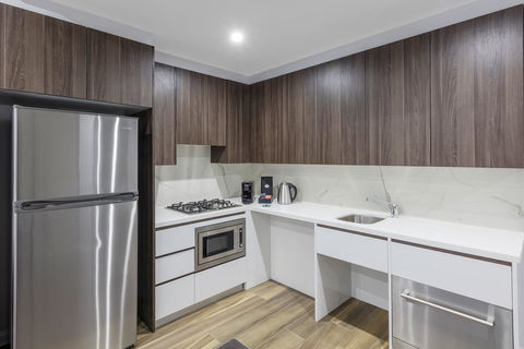 Meriton Serviced Apartments North Sydney - Tourism Canberra 2