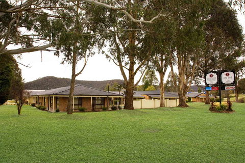 Zig Zag Motel - Tourism Canberra 0