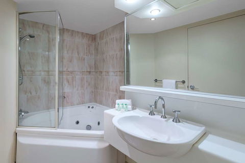 Nesuto Pennant Hills Sydney Apt Hotel - Tourism Canberra 6