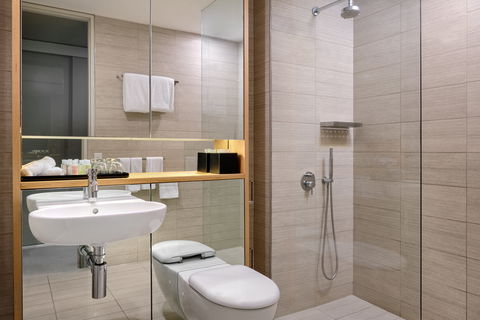 Fraser Suites Perth - Tourism Canberra 7