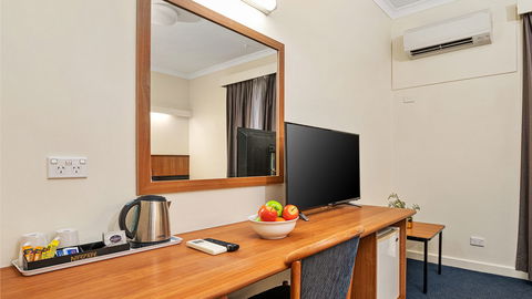 Metro Hotel Perth City - Tourism Canberra 5