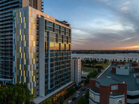 Ibis Styles East Perth Hotel - Tourism Canberra 0