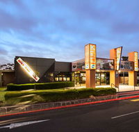 Nightcap at Keysborough Hotel - Tourism Canberra