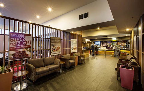 Nightcap At Keysborough Hotel - Tourism Canberra 1
