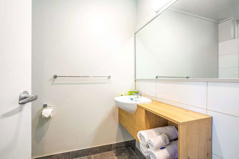 Nightcap At Keysborough Hotel - Tourism Canberra 4