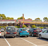 Nightcap at Sandown Park Hotel - Tourism Canberra
