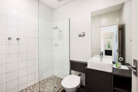 Nightcap At Sandringham Hotel - Tourism Canberra 5