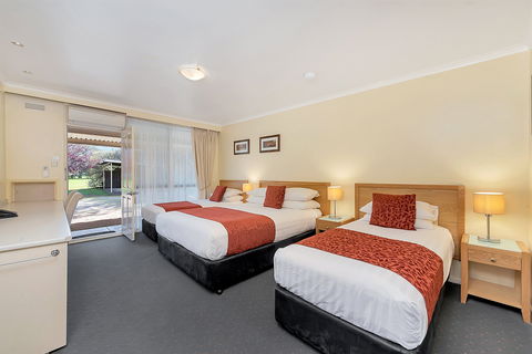 Beechworth Motor Inn - Tourism Canberra 9
