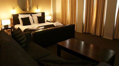The Clarendon Hotel - Tourism Canberra 1