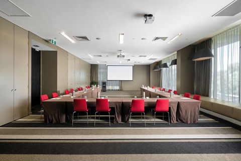 Fraser Suites Perth - Tourism Canberra 11