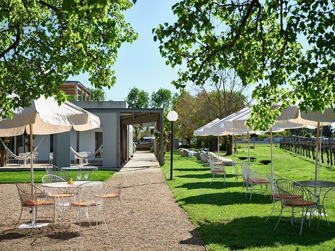 Lindenwarrah Hotel - Tourism Canberra 3
