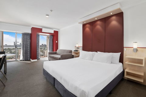 Metro Hotel Perth, South Perth - Tourism Canberra 6