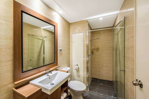 Quality Hotel Ambassador Perth - Tourism Canberra 5