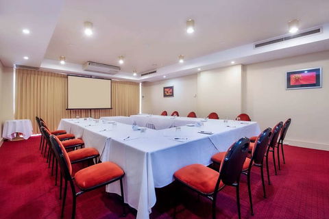 Quality Hotel Ambassador Perth - Tourism Canberra 8
