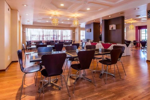 Quality Hotel Ambassador Perth - Tourism Canberra 9
