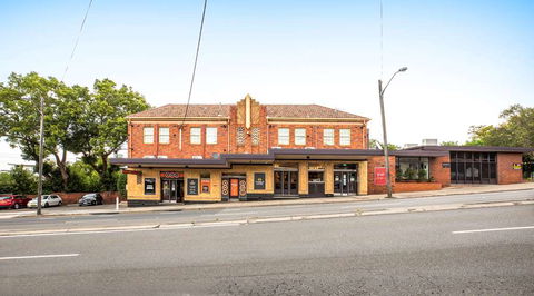 Nightcap At Pymble Hotel - Tourism Canberra 0