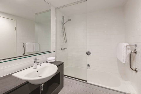 Vibe Hotel Darwin Waterfront - Tourism Canberra 5