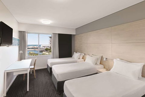 Vibe Hotel Darwin Waterfront - Tourism Canberra 6