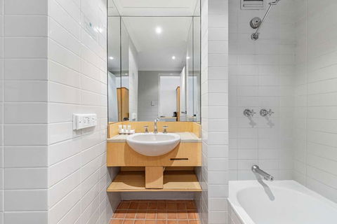 Hotel Frontier Darwin - Tourism Canberra 4