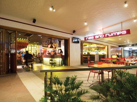 Oaks Grand Gladstone - Tourism Canberra 3