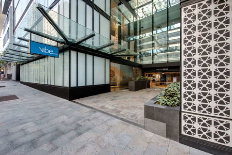 Vibe Hotel North Sydney - Tourism Canberra 1