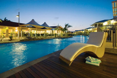 Oaks Pacific Blue Resort - Tourism Canberra 1