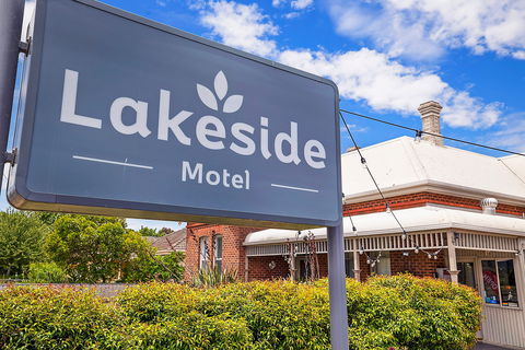 Hamilton Lakeside Motel - Tourism Canberra 2