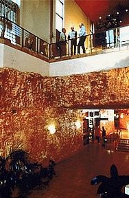 Desert Cave Hotel - Tourism Canberra 1