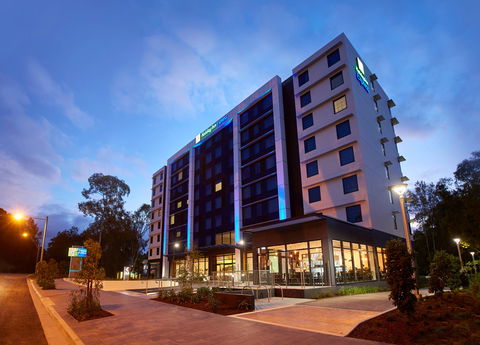 Holiday Inn Express Sydney Macquarie Pk - Tourism Canberra 1